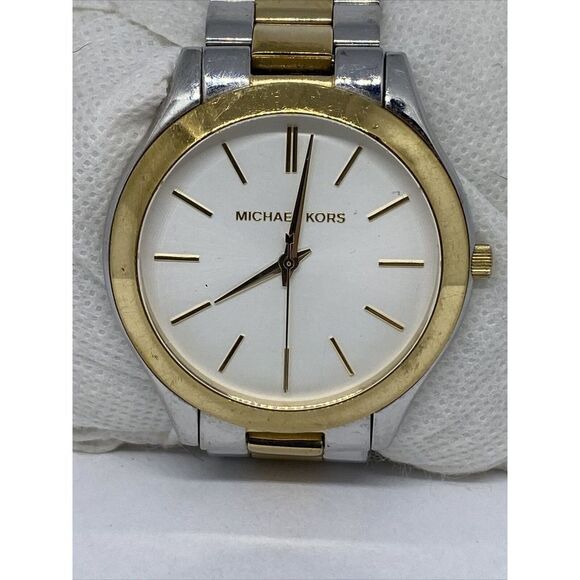 Michael Kors Slim Runway MK3198 Women's Stainless Steel Analog Dial Watch MP726 - Picture 2 of 12